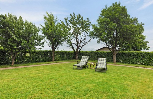 Schmallenberg Apartment | Apartment 'Blumenau' with Private Terrace, Private Garden and Wi-Fi