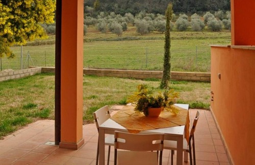 Puntone Apartment | Apartment by the sea with private outside space, Air Conditioning,Wi-Fi.Bpt