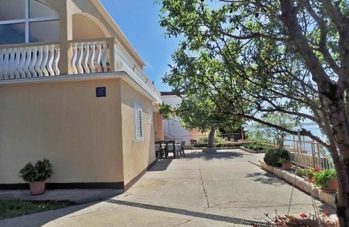 Baric Draga Apartment | Apartment by Velebit Canal near Paklenica