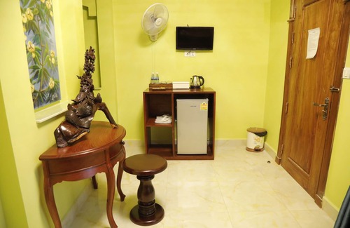 Sangkat Sla Kram Apartment | Apartment C with Swimming Pool - Champei Flower