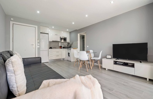 Calafell Apartment | Apartment 'Calafenga' with Sea View, Wi-Fi and Air Conditioning