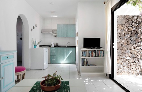 Playa Blanca Apartment | Apartment 'Casa Adriana' with Terraces and Wi-Fi