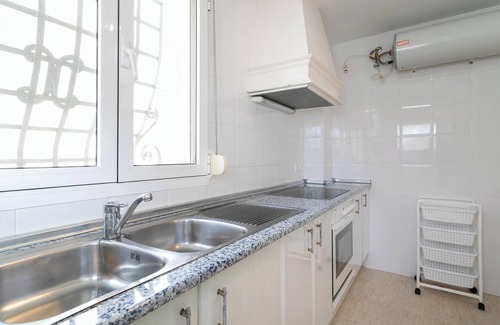 Cala Apartment | Apartment Casa Blanca 1 with Sea Views, A/C and Wi-Fi