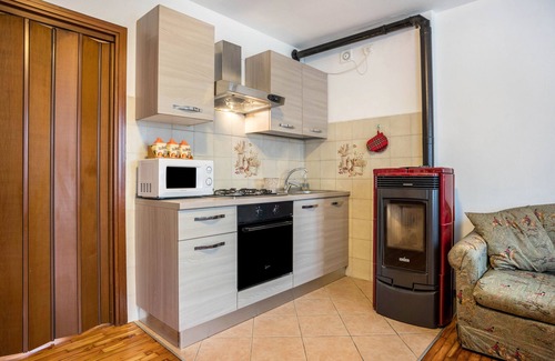 Ragoli Apartment | Apartment 'Casa D'ala Paiona' with Mountain View, Private Garden and Wi-Fi