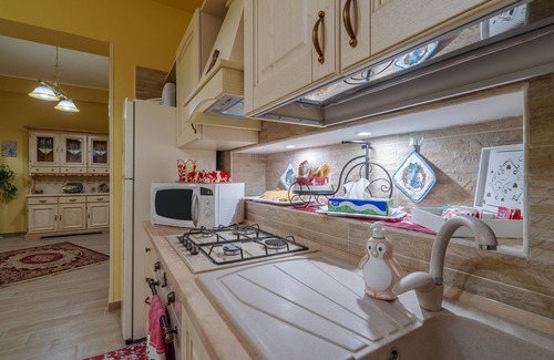 Augusta Apartment | Apartment 'Casa Da Flo' with Private Terrace, Wi-Fi and Air Conditioning