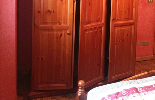 Doues Apartment | Apartment 'Casa dei cervi' with Mountain View, Private Garden and Wi-Fi