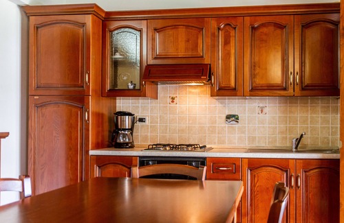 La Pesta Apartment | Apartment "Casa Vacanza Il Carpignone 3" with Lake View and Shared Pool