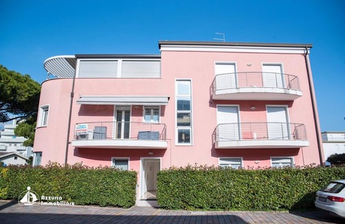 Jesolo Apartment | Apartment 'Casa Stella 03' with Private Terrace and Air Conditioning