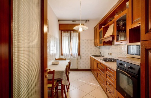 Old Town Apartment | Apartment "Casa Vacanze Mare Blu" with Garden, Balconies & Wi-Fi