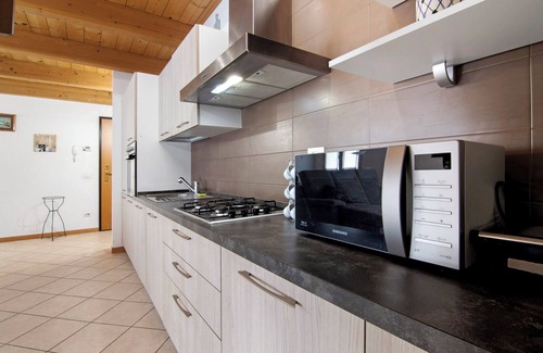 Piantedo Apartment | Apartment 'Casa Zia Dani' with Mountain View, Private Terrace and Wi-Fi