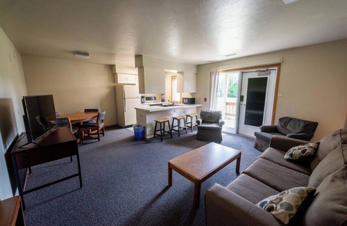 Plymouth Apartment | Apartment Centrally Located