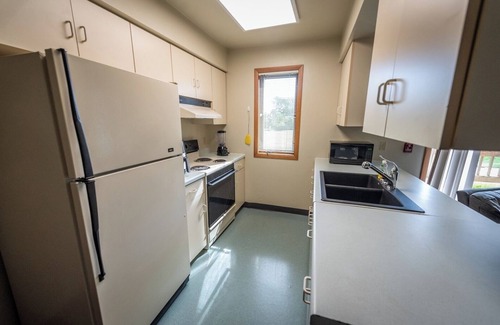 Plymouth Apartment | Apartment Centrally Located