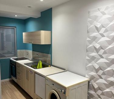 Sheqi i Vogel Apartment | Apartment City Center Best Price
