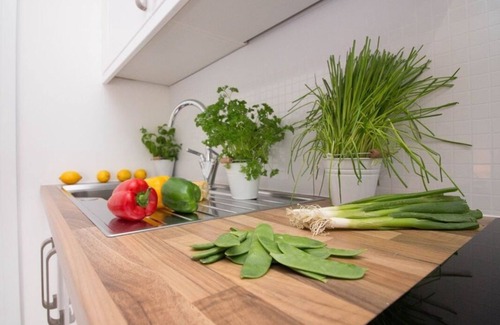 Eastleigh Apartment | Apartment close to Airport & transport links (1GF)