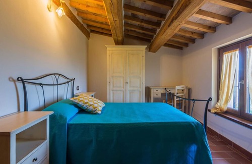Cagli Apartment | Apartment Corallo 8 - Three Bedroom Apartment, Sleeps 8