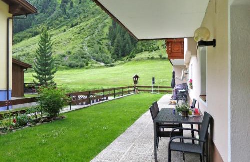 Plangeross Apartment | Apartment Daheim – Edelweiß by Interhome
