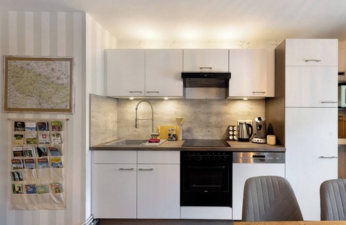 Schwenda Apartment | Apartment 'Das Tierfreundliche Drachennest' with Wi-Fi