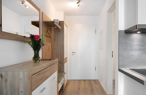 Unterwiehre-Nord Apartment | Apartment 'Ferienwohnung Bächle, Sehr Zentral' with Balcony and Wi-Fi