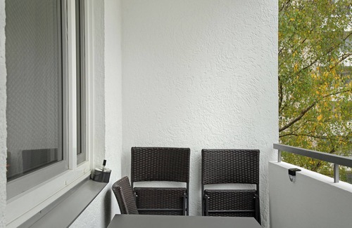 Neuburg Apartment | Apartment 'Neuburg 7 - New' with Balcony and Wi-Fi