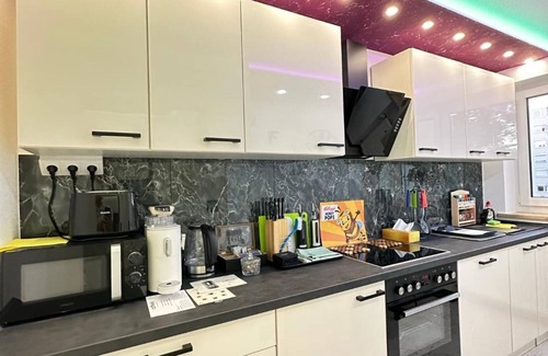 Neuburg Apartment | Apartment 'Neuburg 4 - New' with Balcony and Wi-Fi