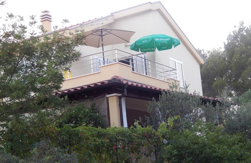 Cove Osibova (Milna) Apartment | Apartment Deni (41771-A1) - Milna - island Brac