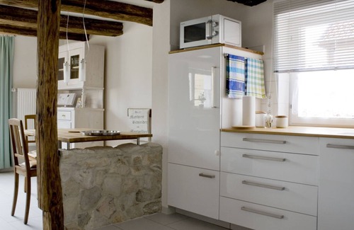 Lenningen Apartment | Apartment "Die Schmiede" with Private Terrace & Wi-Fi