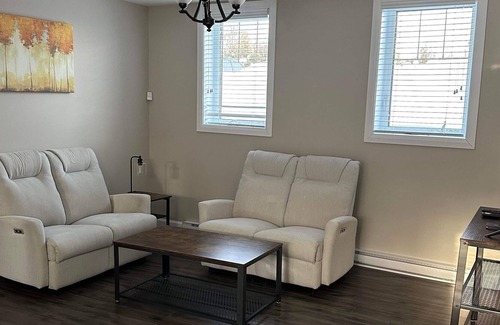 Saint-Emile Apartment | Apartment easy access as a couple or family