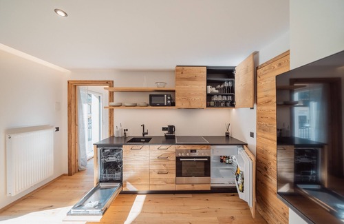 Prateria Apartment | Apartment 'Edelweiß' with Mountain View, Shared Terrace and Wi-Fi