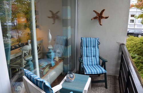 Heppens Apartment | Apartment 'Eggerichs' with Private Terrace and Wi-Fi