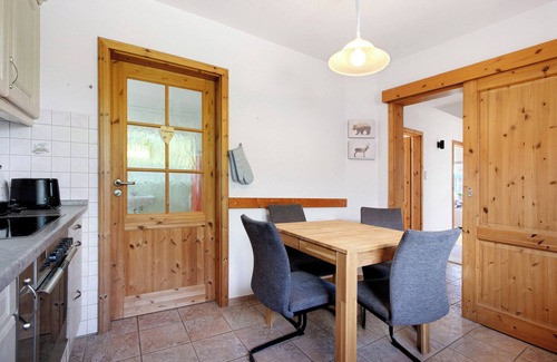 Stinteck Apartment | Apartment 'Erdgeschosswohnung' with Private Terrace, Private Garden and Wi-Fi