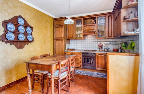 Messenano Apartment | Apartment 'Eremo Di Santo Apollinare' with Mountain View, Private Terrace and Wi-Fi