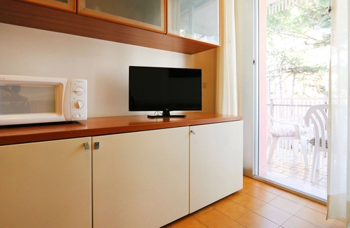 Bibione Lido del Sole Apartment | Apartment Erica by Interhome