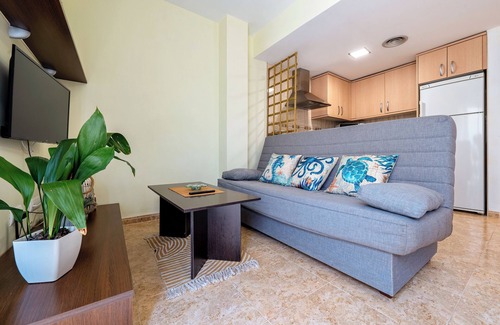 Les Cases d'Alcanar Apartment | Apartment 'Faro De Mar' with Wi-Fi and Air Conditioning