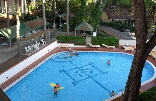 Eraclea Mare House | Apartment facing pine forest pool 3 max 4 people - with pool wi-fi