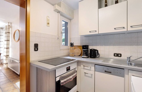 Eimelrod Apartment | Apartment 'Faustmann' with Mountain View, Shared Terrace and Wi-Fi