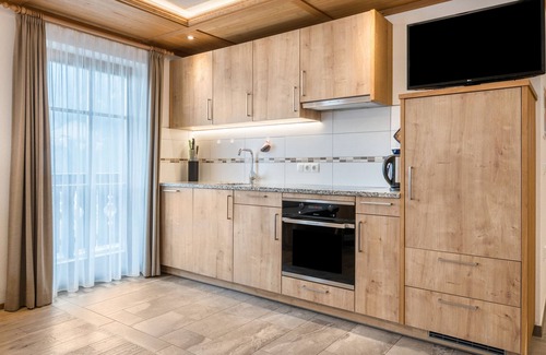 Valle di Casies Apartment | Apartment 'Feldererhof Apt Hochstein' with Mountain View, Shared Garden and Wi-Fi