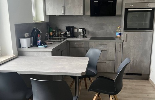 Staffelstein Apartment | Apartment 'Ferienwohnung Bettina' with Wi-Fi