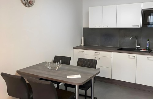 Schonebeck Apartment | Apartment 'Ferienwohnung 13' with Private Terrace and Wi-Fi