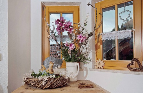 Unterjoch Apartment | Apartment 'Ferienhof 'beim Wendlar' with Mountain View, Private Garden and Wi-Fi