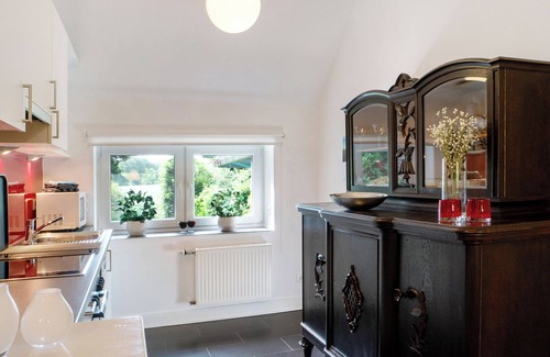 Varel Apartment | Apartment 'Ferienhaus Neudorf' with Private Terrace, Private Garden and Wi-Fi