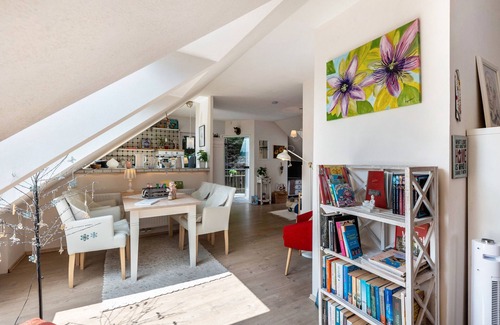 Ortsmitte Apartment | Apartment 'Ferienwohnung Am Jakobsweg' with Shared Garden and Wi-Fi