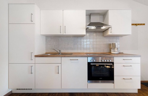 Nesselried Apartment | Apartment 'Ferienwohnung Traube' with Shared Garden, Balcony and Wi-Fi