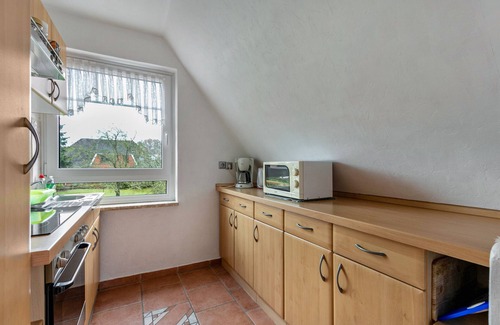 Schafstedt Apartment | Apartment 'Ferienwohnung Weise' with Shared Garden and Wi-Fi
