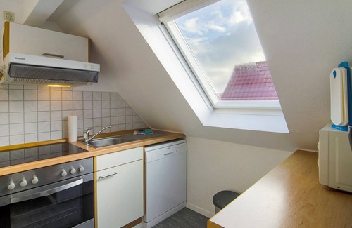 Wangerland Apartment | Apartment 'Ferienwohnung Düne' with Balcony and Wi-Fi