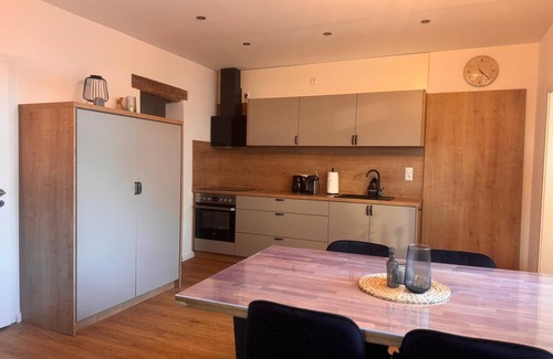 Detern Apartment | Apartment 'Ferienwohnung Liese' with Private Terrace, Private Garden and Wi-Fi