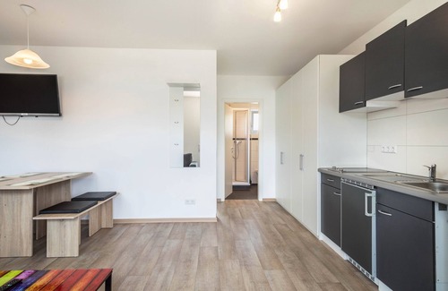 Reutin Apartment | Apartment “Ferienwohnung Eyrich OG” near Lake Constance with Wi-Fi, Terrace & Garden