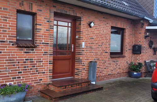 Meldorf Apartment | Apartment 'Ferienwohnung Horstmann' with Private Garden and Wi-Fi