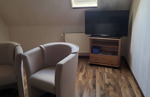 Meldorf Apartment | Apartment 'Ferienwohnung Horstmann' with Private Garden and Wi-Fi