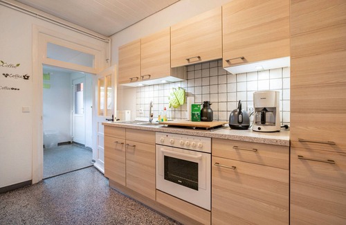 Viol Apartment | Apartment 'Ferienwohnung Stielbruch' with Private Terrace, Private Garden and Wi-Fi