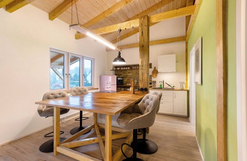Zahna-Elster Apartment | Apartment 'Fewo Am Flämingrand' with Shared Garden, Balcony and Wi-Fi